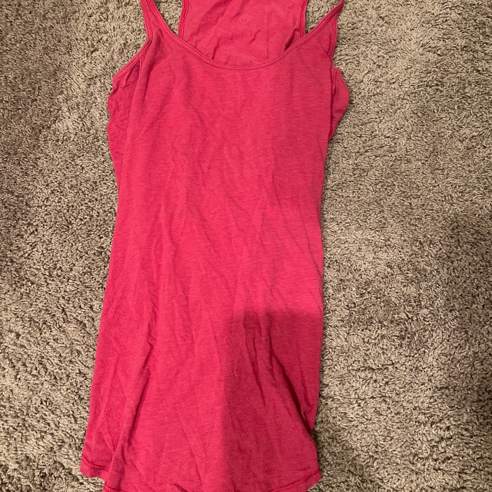 Lululemon tank